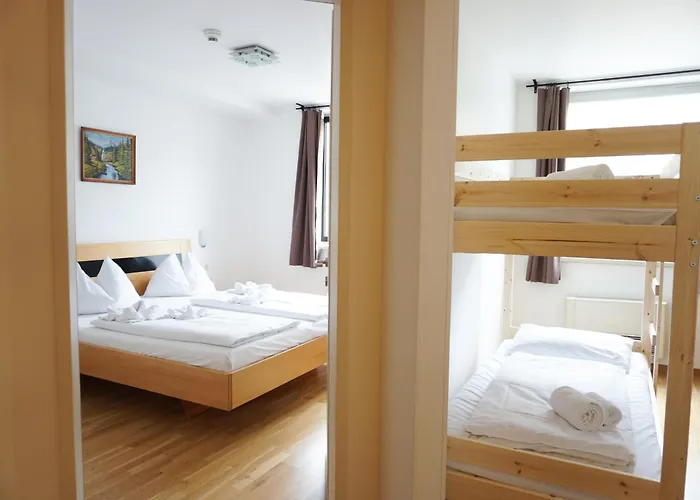 Kaffeemuehle Hotel Viena